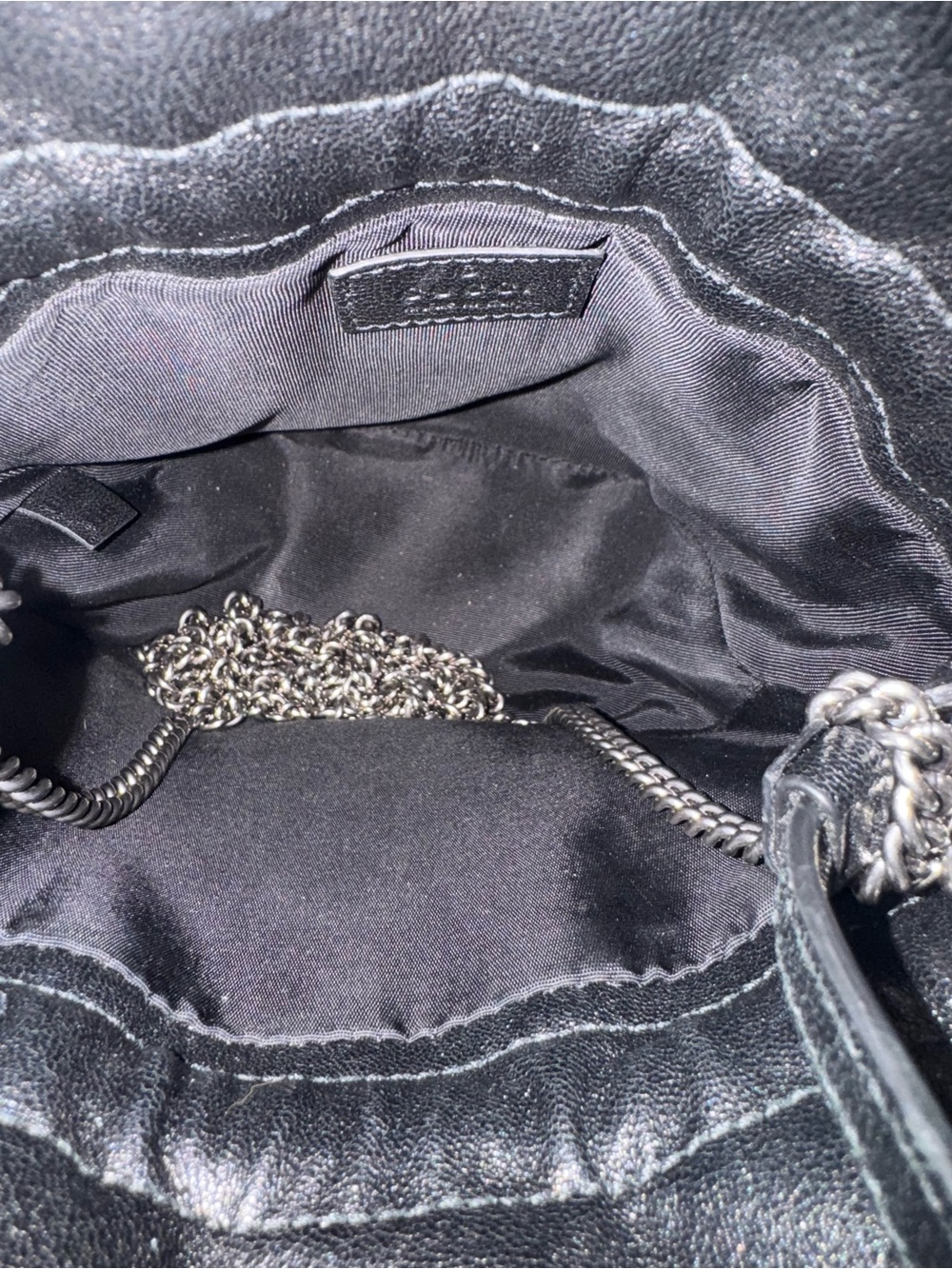 Gucci Blondie Bucket Bag Black with Chain Strap - Picture 7 of 8